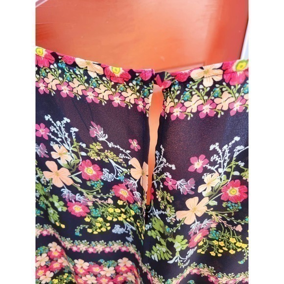 Host pick BB Dakota New Floral Drawstring Pockets  Bell Sleeves Shorts Jumper‎ - Picture 8 of 11
